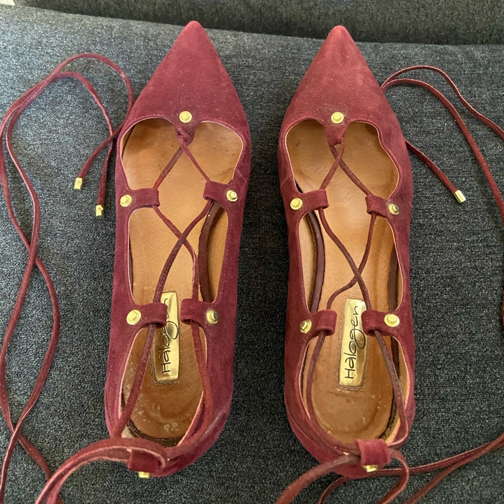 Criss-Cross Ankle Wrap Maroon/Plum Suede Halogen Flats. Size 8.